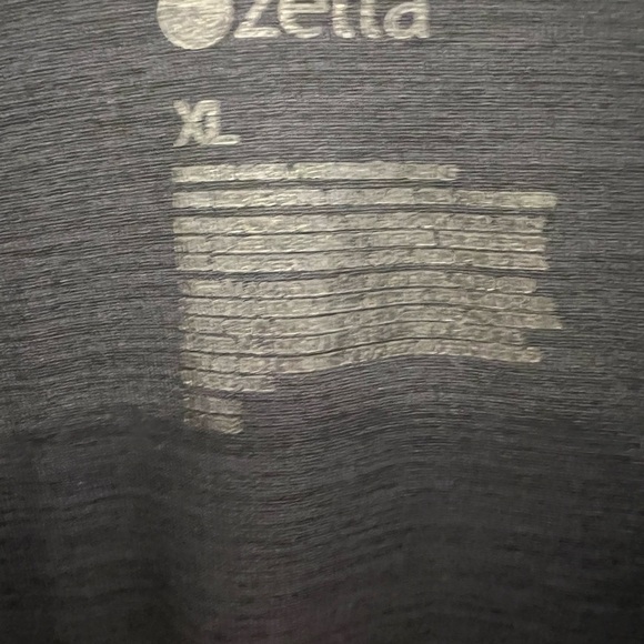 Zella Long Sleeve Athletic Top Size XL Womens - Picture 2 of 4